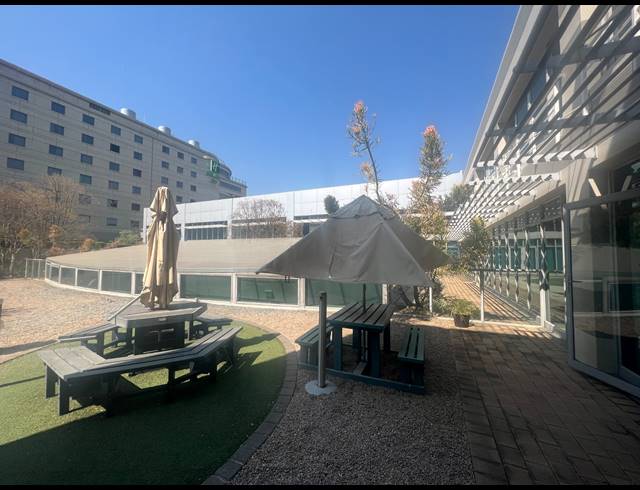 132M² OFFICE TO LET IN ROSEBANK